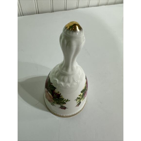 ROYAL ALBERT Bone China “Old Country Roses” Bell 4 3/4” 1962 Stamp “46” England - Picture 3 of 3